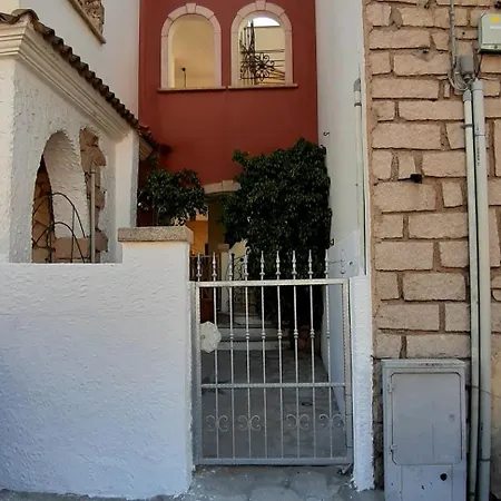 Lo Sguardo Sulla Citta' ,panoramic View Apartmán Olbia